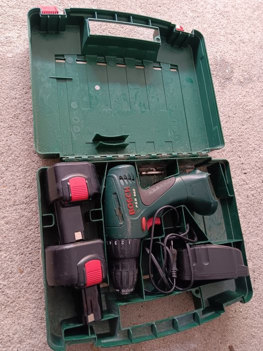 Bosch - Aparafusadora a bateria