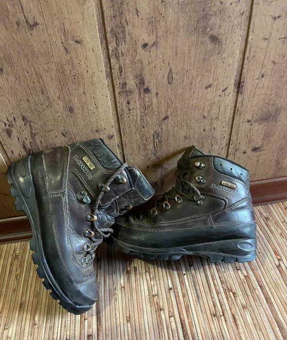 Ботинки Lowa Gore Tex 39 размер