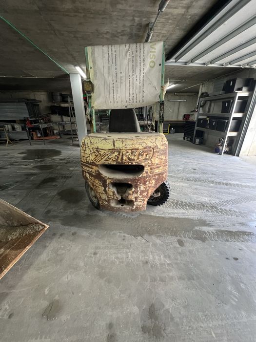 Empilhador a gasoleo