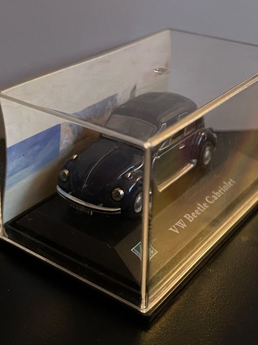 VW carocha miniatura em caixa