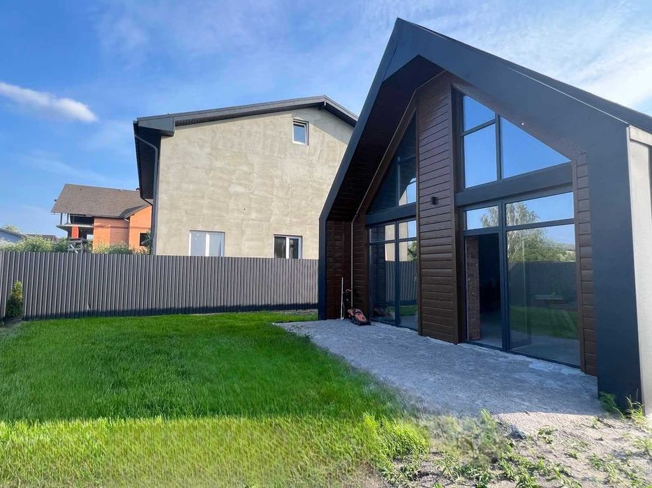 БЕЗ % Продаж сучасного будинку в Зазим’ї (Броварський р-н)