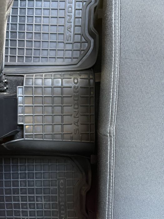 Автомобіль Dacia Sandero