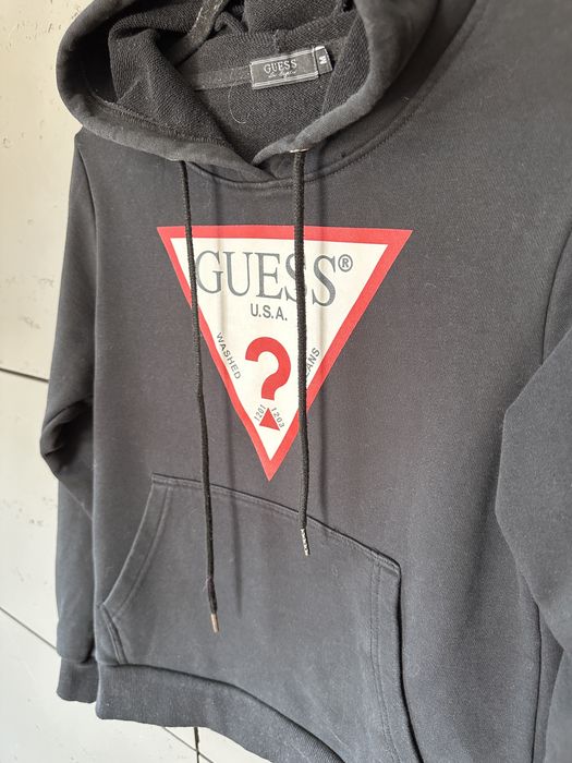 Czarna bluza kangurka z kapturem guess xs s m