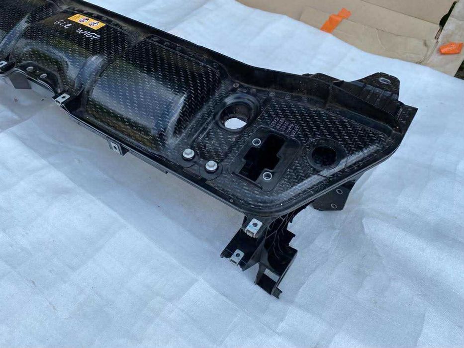 Mercedes GLE W167 Pas Przedni Wzmocnienie Carbon