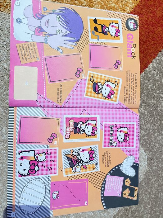 Caderneta: Hello Kitty – Sticker Album Panini (50 anos Panini)