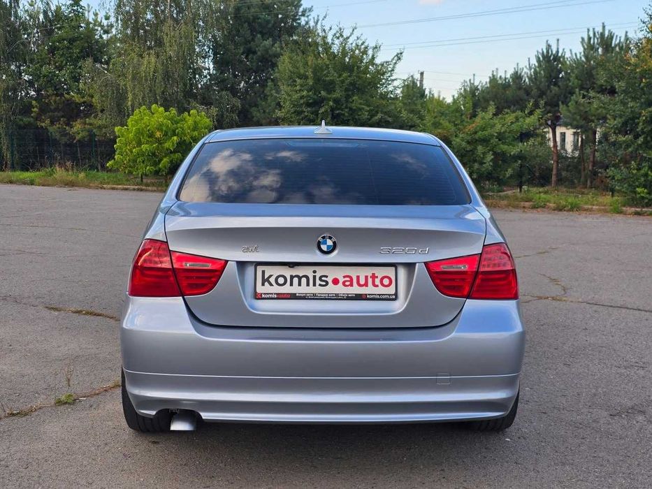 Продам BMW 3 Series 2011. Можна в розстрочку, під викуп.
