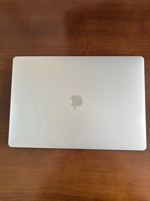 MacBook Pro 16'' 2019