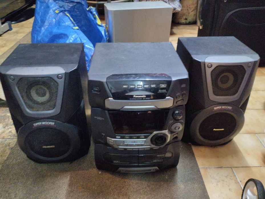 Aparelhagem Panasonic a funcionar bem