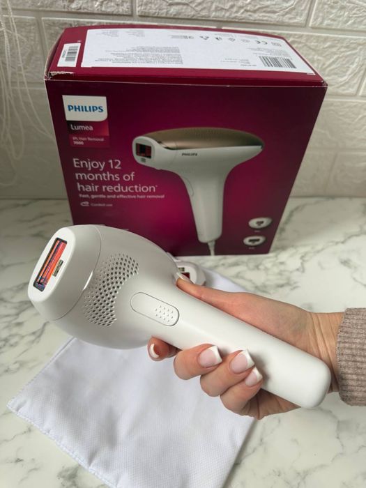 Фотоепілятор Philips Lumea Series 7000