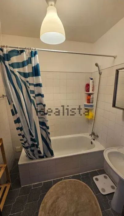 Quarto em apartamento