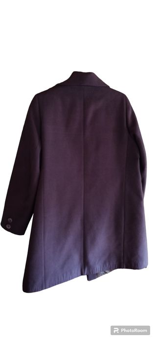 Lawendowy płaszczyk ciepły kołnierzyk porządny guziki podszewka