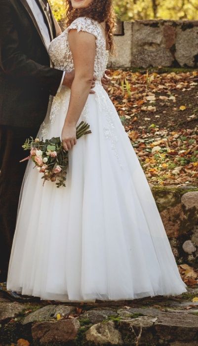 Suknia ślubna śmietanowa 40/42 + koło i welon krotki