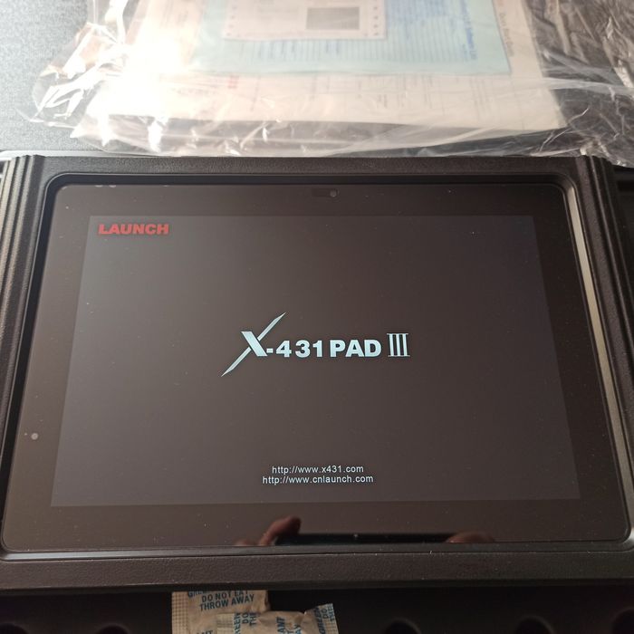 Profesjonalny Skaner tester Launch X431 PAD III + Prezent 
(wersja 2.0