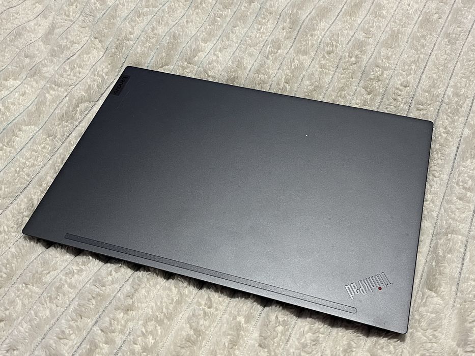 Ноутбук Lenovo ThinkPad T14s Gen2