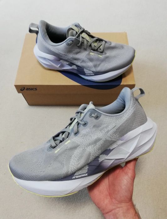 Asics novablast 5