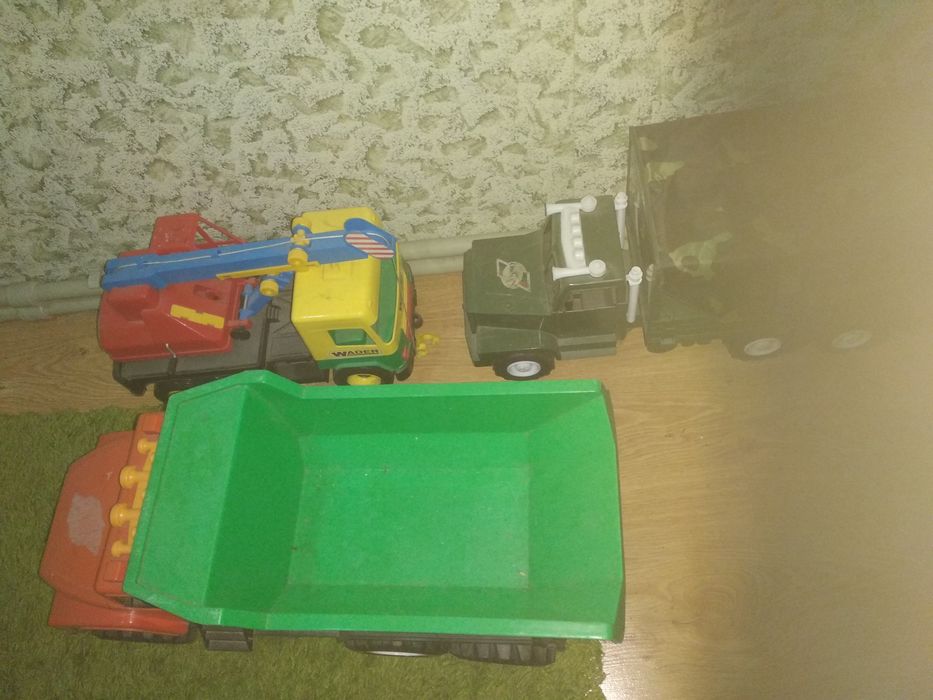 Продам игрушки конницу.