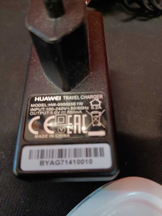 varios carregadores para telemoveis