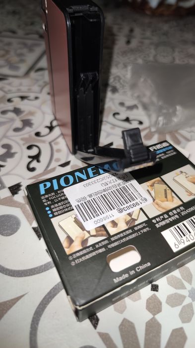 Cigarreira leva isqueiro