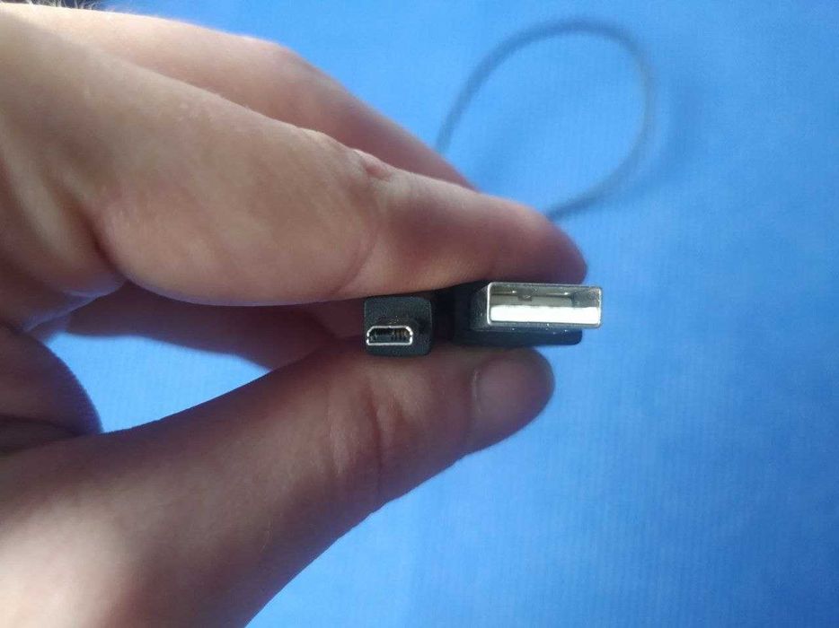 Кабелі для комп'ютера (DVI, VGA та інше)