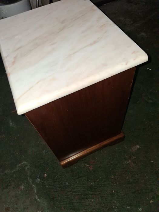 Mesa de cabeceira