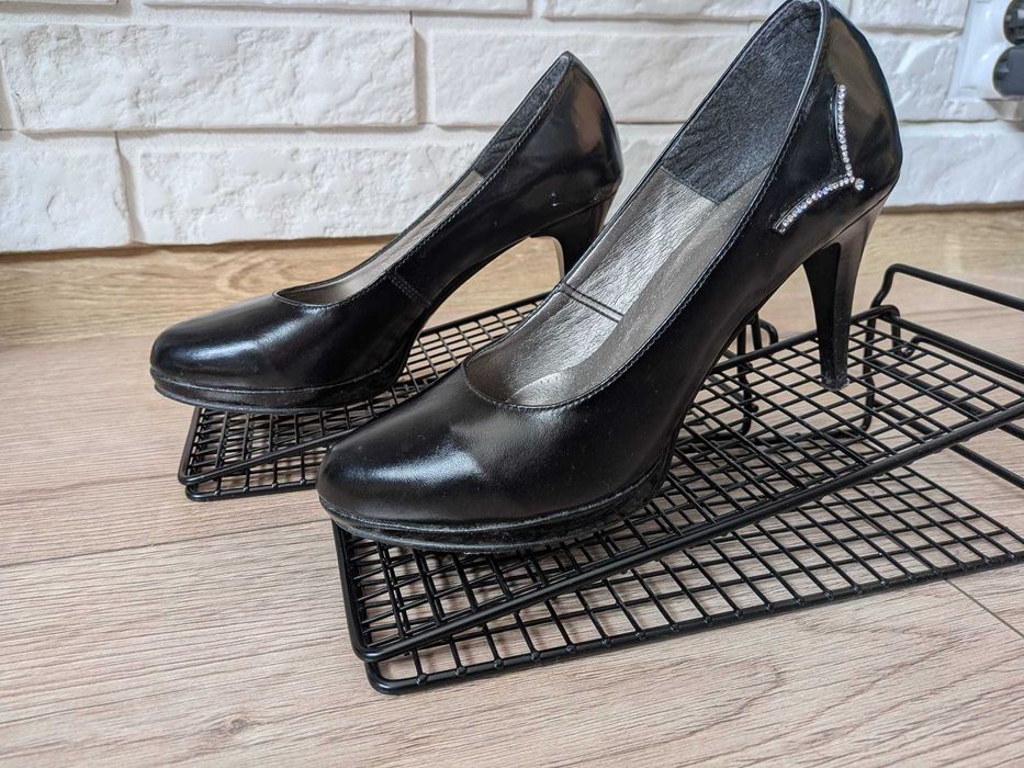 Czarne szpilki ze zdobieniem, rozm. 37