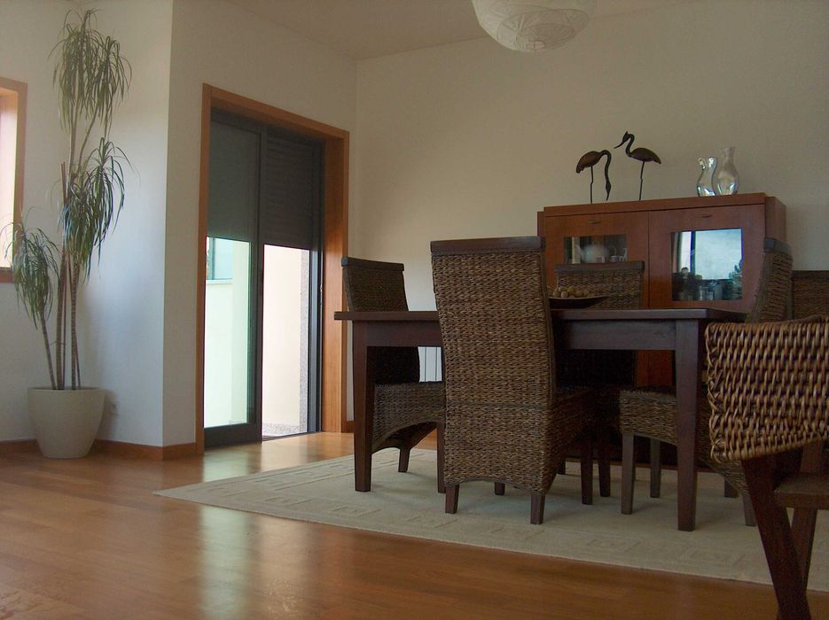 mesa sala extensível + 6 cadeiras palhinha