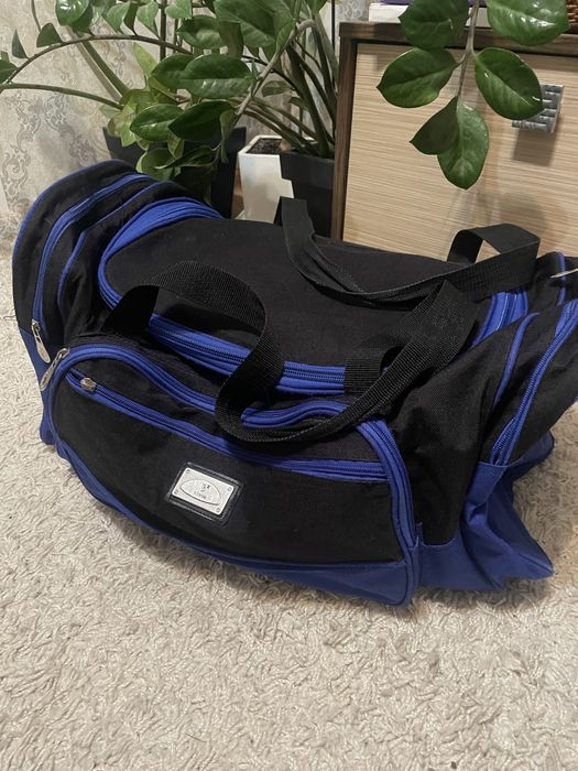 Продам сумку дорожню бу.