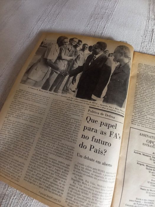 Número da antiga revista Opção