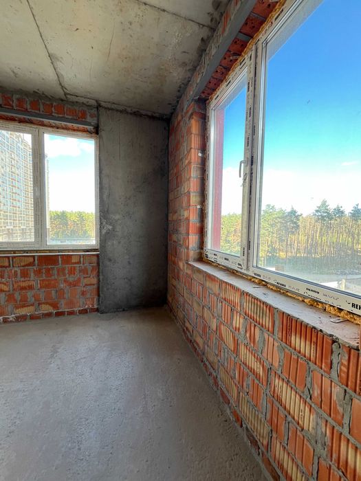 Трикімнатна квартира. Швидкий виїзд на Київ. Без комісії!