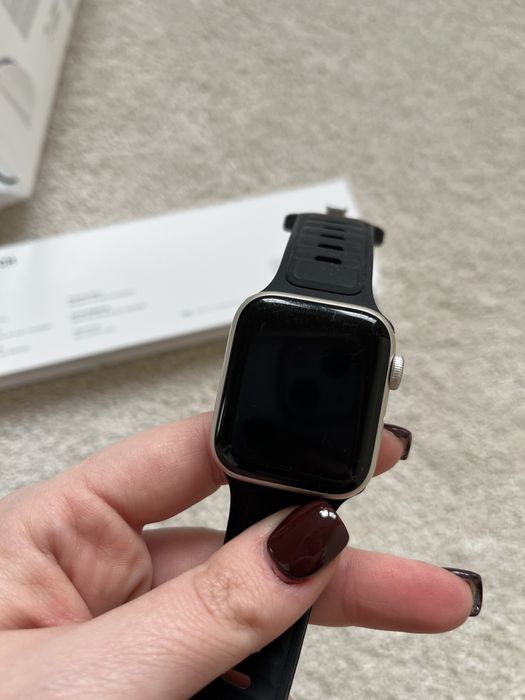 Zegarek Apple Watch SE 2 starlight 40 mm 82%
