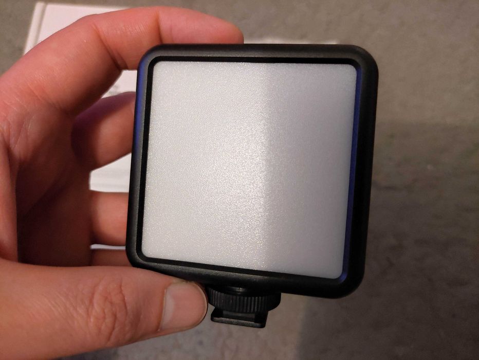 LED светильник Minifocus на аккумуляторе (накамерный)