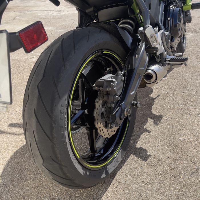 Kawasaki     Z650