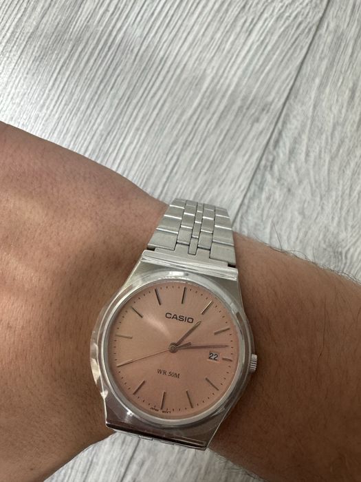 Годинник Casio Бежевий