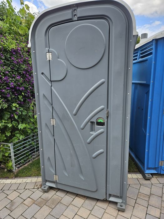 Toaleta przenośna WC na zewnętrz