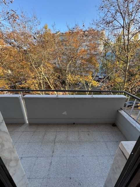 Quarto individual com varanda, Lisboa, Lumiar, para estudante