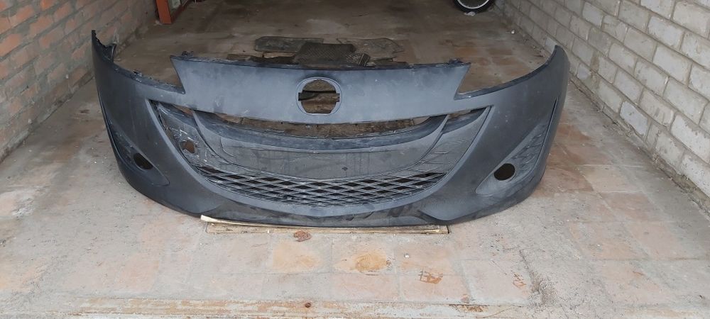 Решётка и заглушки ПТФ в бампер на Mazda 5 (cw)
