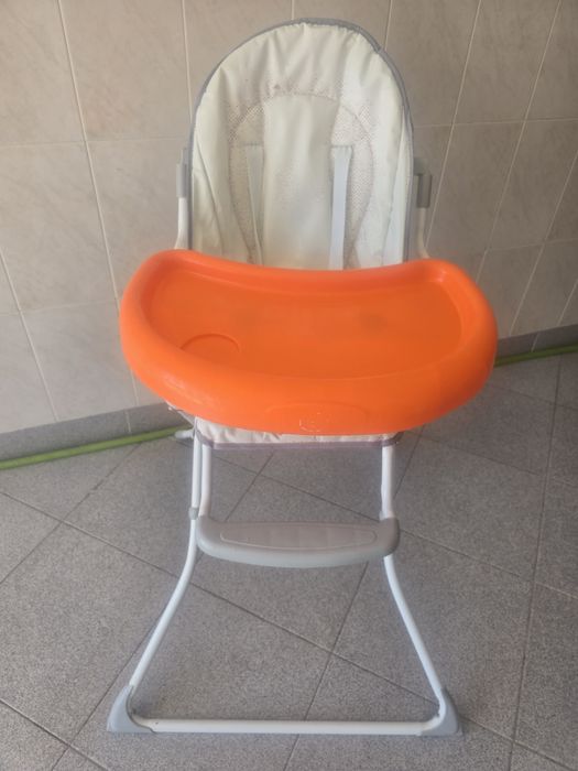 Cadeira de refeiçao