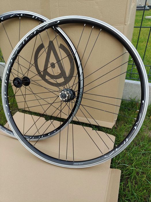 Koła szosowe Campagnolo Calima świetny stan