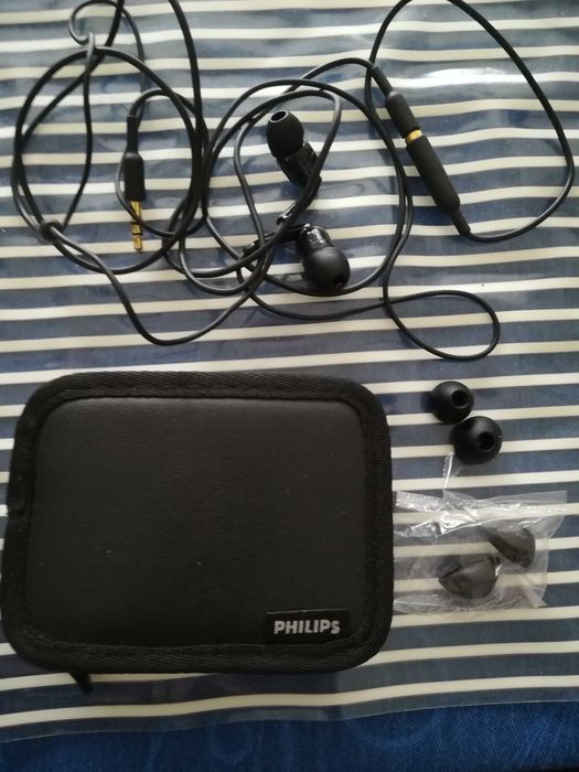 Phones Philips Impecáveis