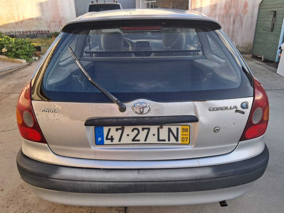 Toyota Corolla Starvan 2.0D 1998