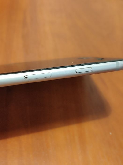 iPhone 6 s       .