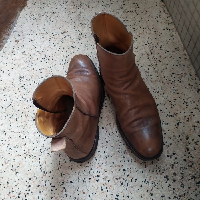 Botas usadas extimadas445295902558801920