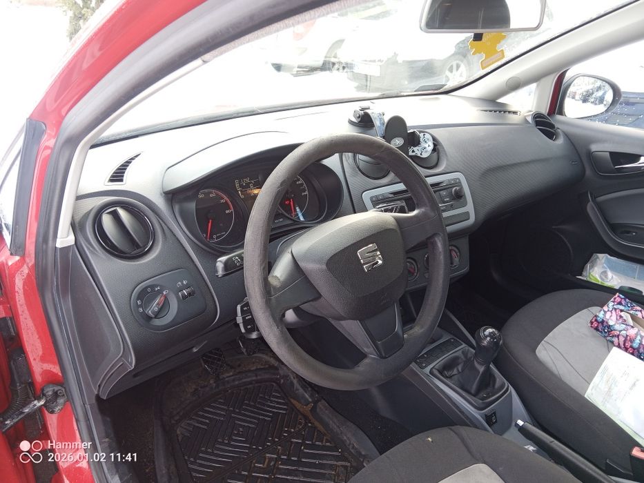 Sprzedam Seat Ibiza 2015  1.4 benzyna LPG  hak w dowodzie.