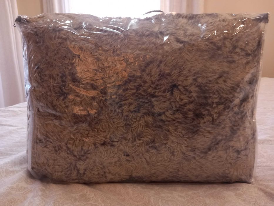 Manta em pelo,2.20m ×2.40m