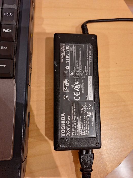 Komputer TOSHIBA Satellite S1800‑554 + stacja dyskietek 3,5" – KLASYK