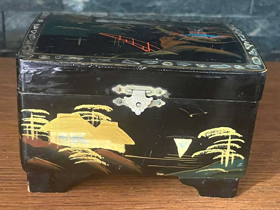 Stara pozytywka szkatułka chiński wzór