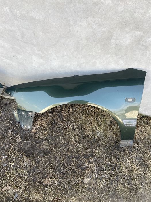 Крила крило audi a4b5 ly6r рест