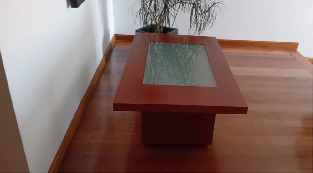 Mesa pequena para sala