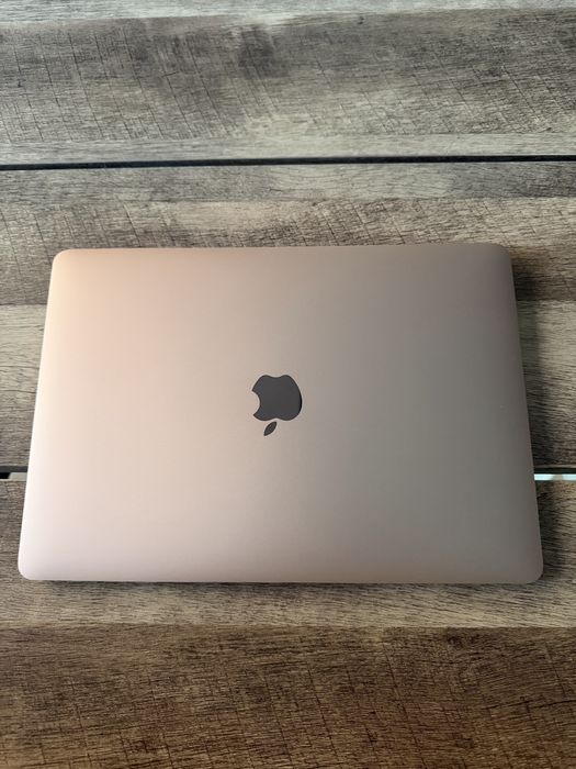 Macbook Air Intel i3, 2020 - rose gold