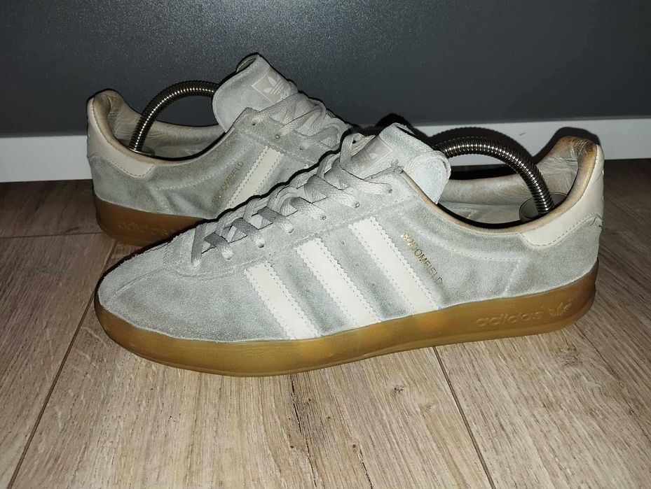 Adidas Broomfield size 42